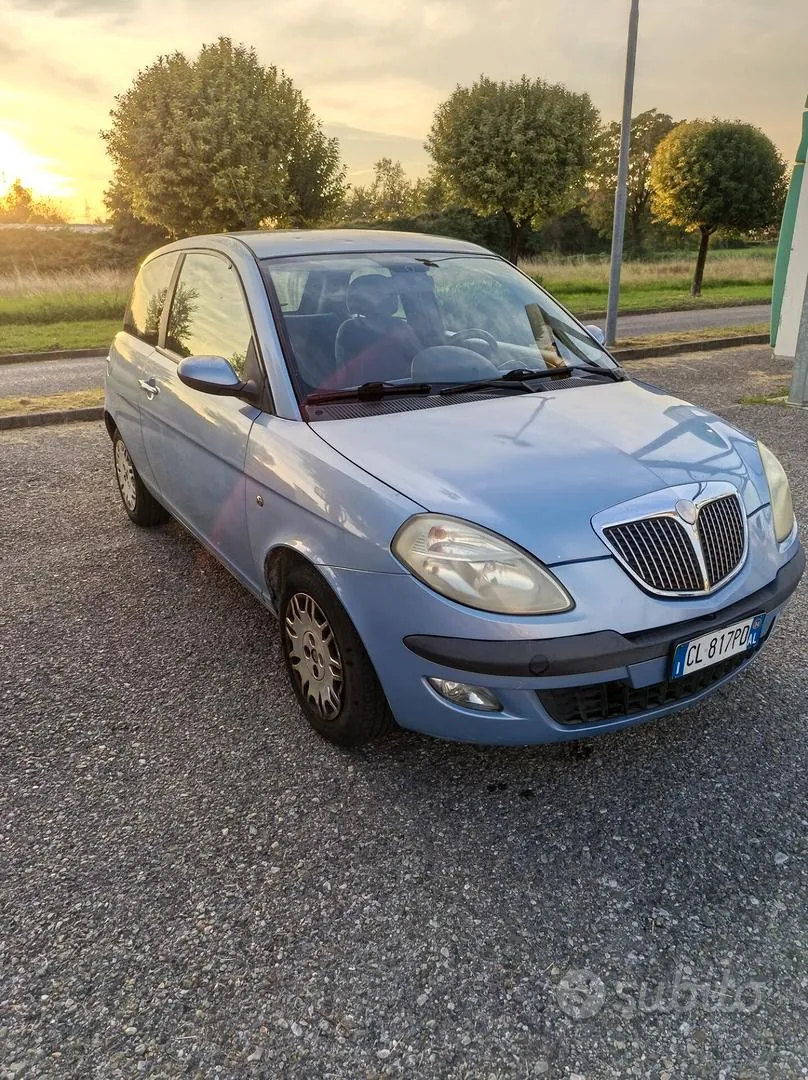 Lancia Ypsilon 2004 photo 4