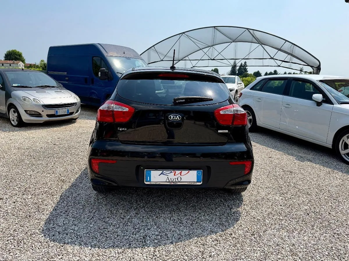 Kia Rio 2016 photo 5