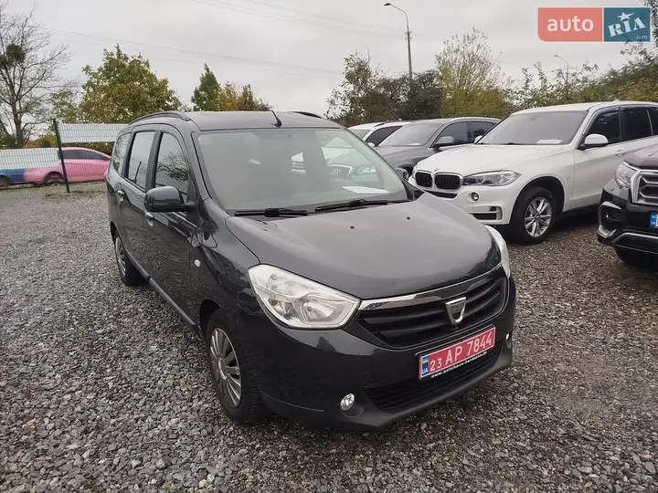 Dacia Lodgy 2012 photo 2