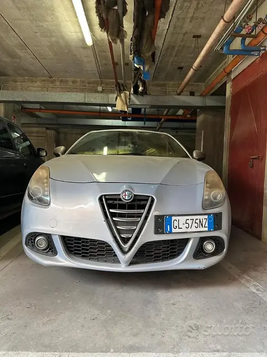 Alfa Romeo Giulietta 2022 photo 4
