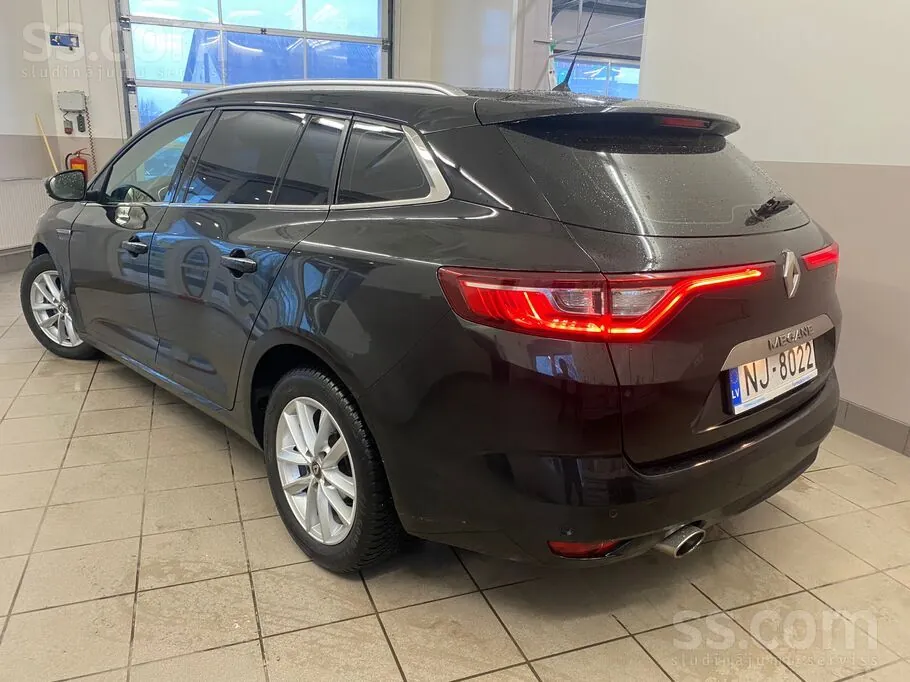 Renault Megane 2018 photo 2