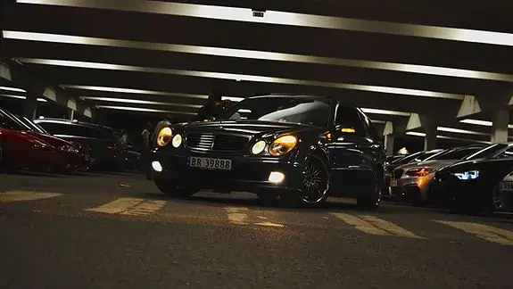 Mercedes-Benz E 220 D
