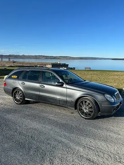 Mercedes-Benz E 220 D 2005 photo 5