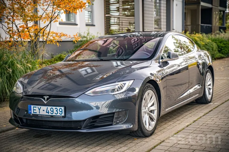 Tesla Model S
