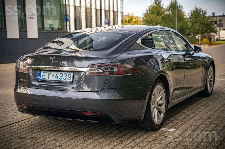 Tesla Model S 2017 photo 4