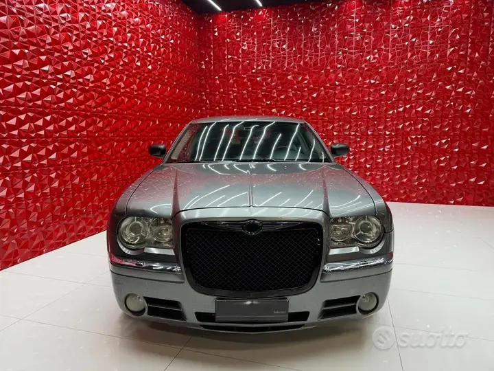 Chrysler 300C 2006 photo 2