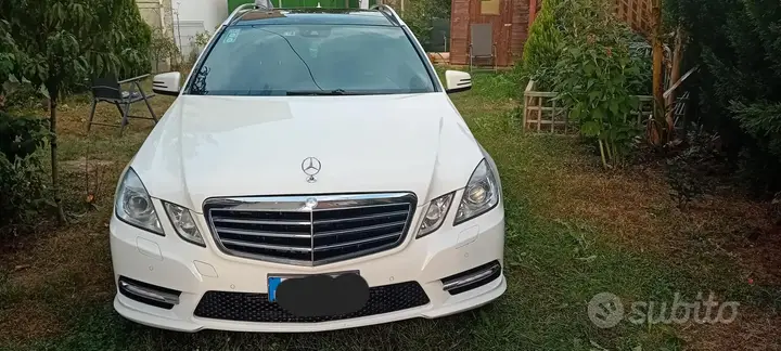 Mercedes-Benz E-Class 2012 photo 2