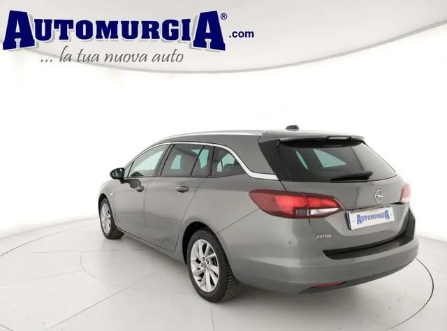 Opel Astra 2021 photo 4