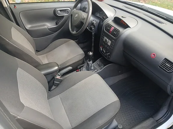 Opel Combo 2011 photo 4
