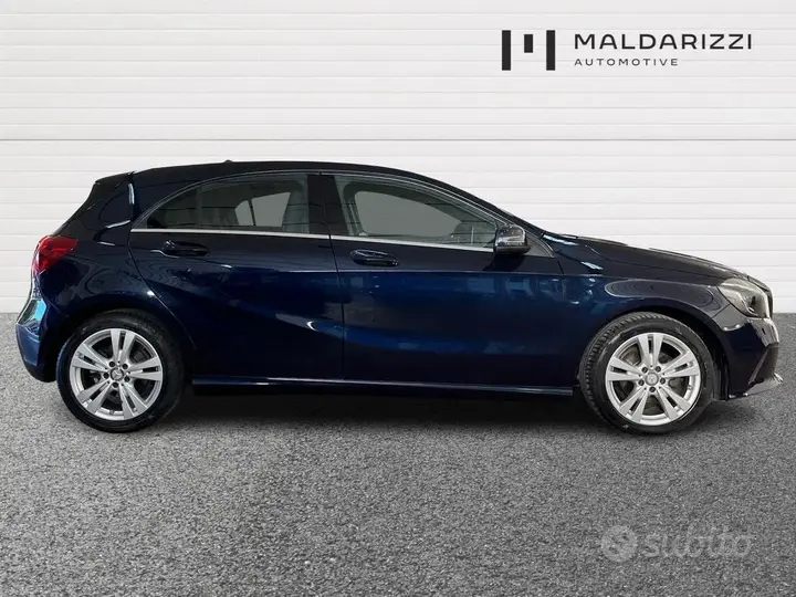 Mercedes-Benz A 180 2017 photo 5