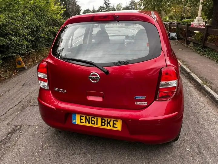 Nissan Micra 2011 photo 4