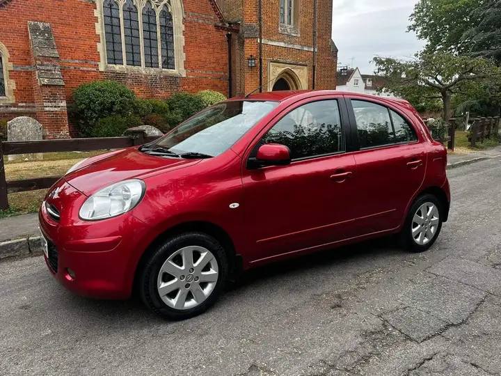 Nissan Micra 2011 photo 3