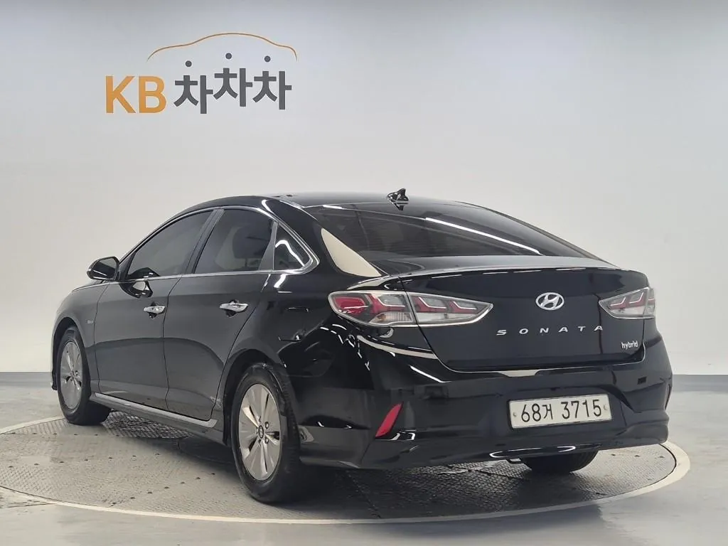 Hyundai Sonata 2018 photo 2