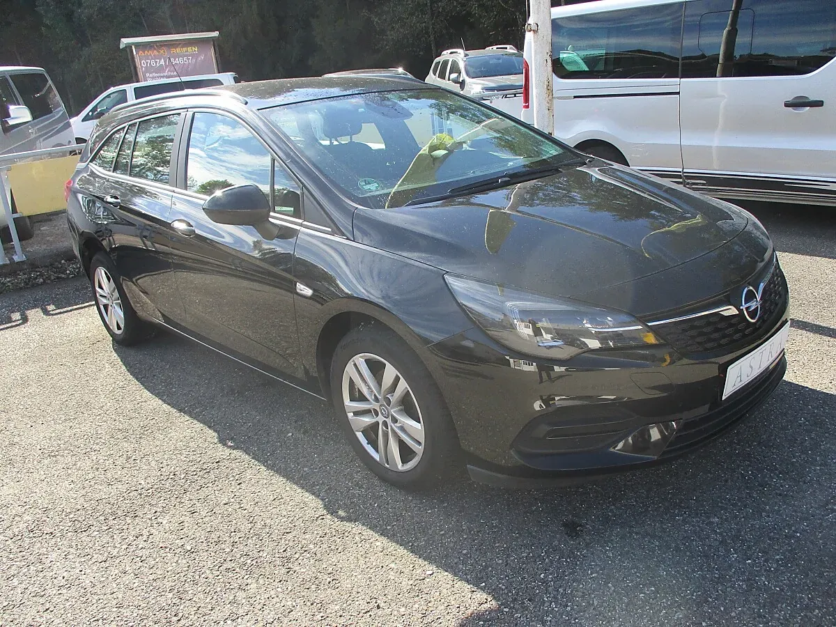 Opel Astra 2021 photo 3