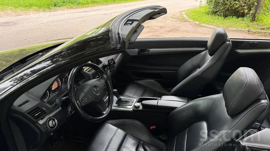 Mercedes-Benz E250 Cabriolet 2012 photo 5