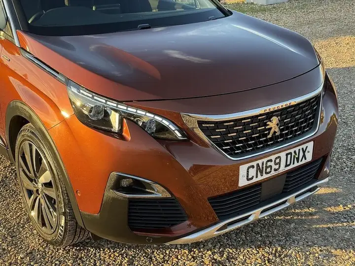 Peugeot 3008 2019 photo 3