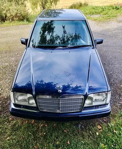Mercedes-Benz E 300 1994 photo 3