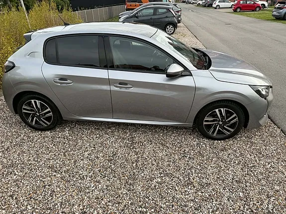 Peugeot 208 2020 photo 2
