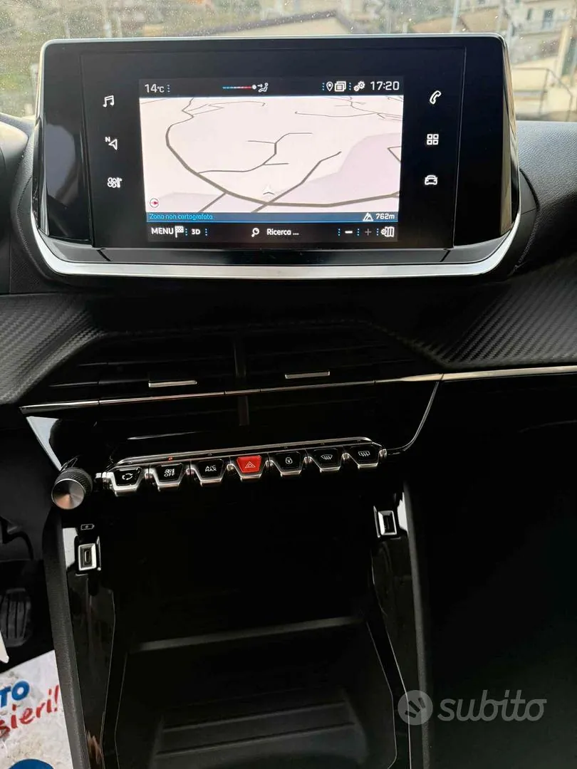Peugeot 208 2020 photo 4