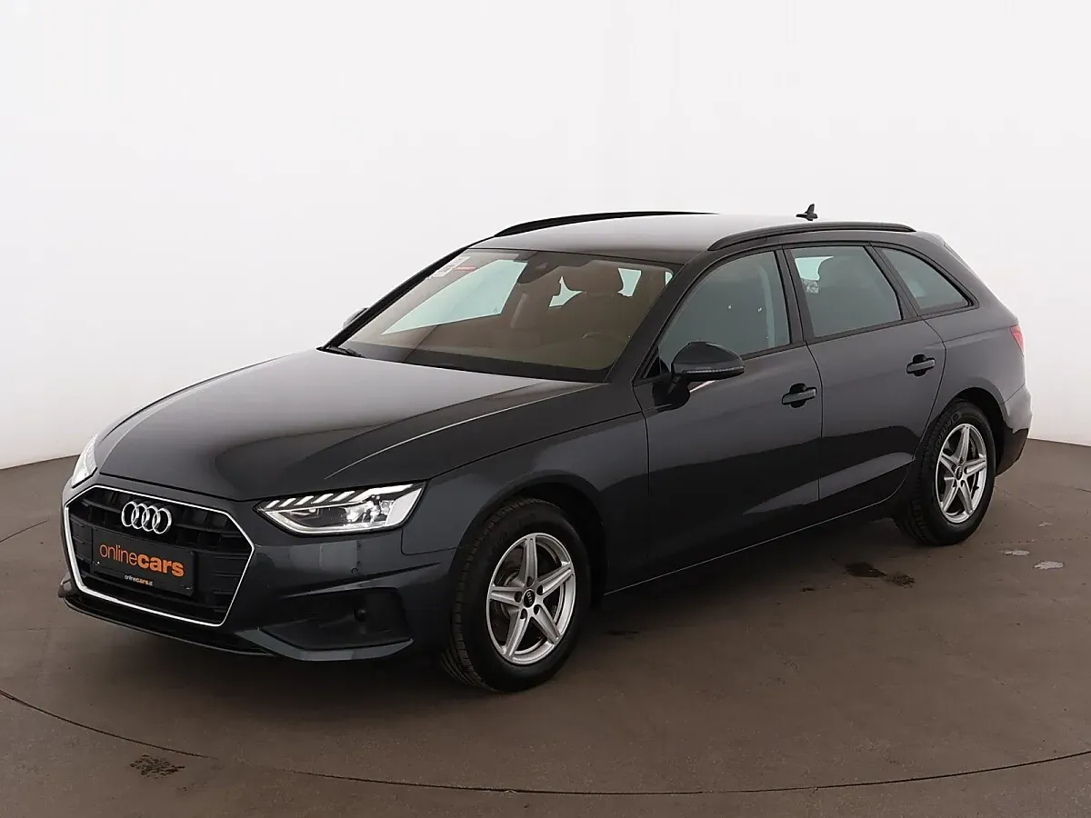 Audi A4 2022 photo 2