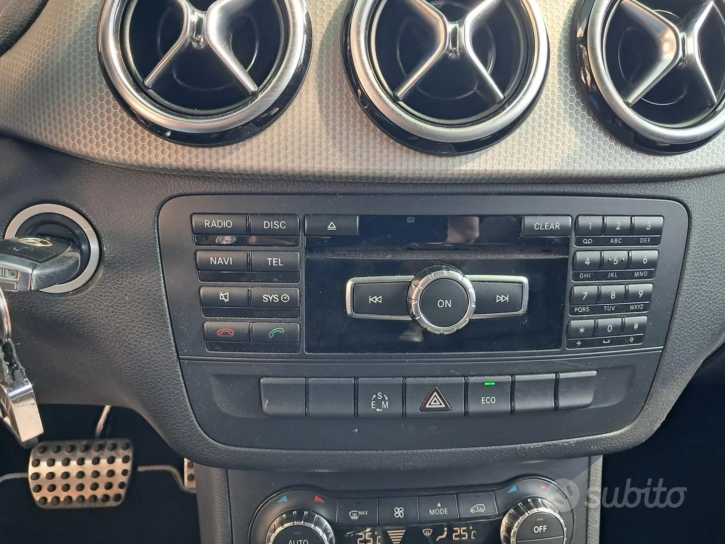 Mercedes-Benz B 2014 photo 5