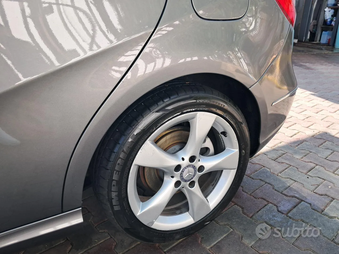 Mercedes-Benz B 2014 photo 3