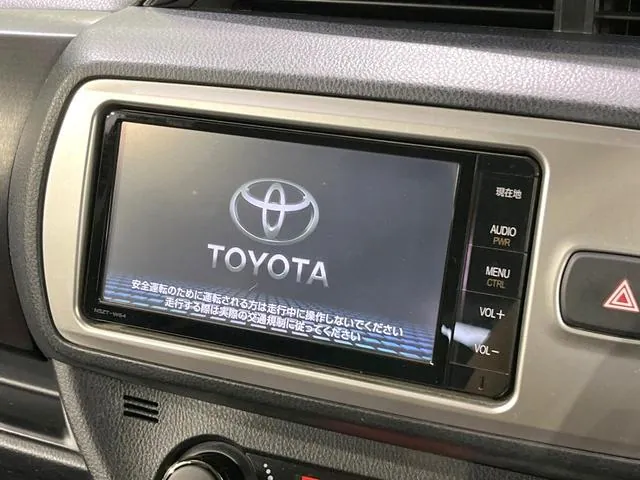 Toyota Vitz 2016 photo 3