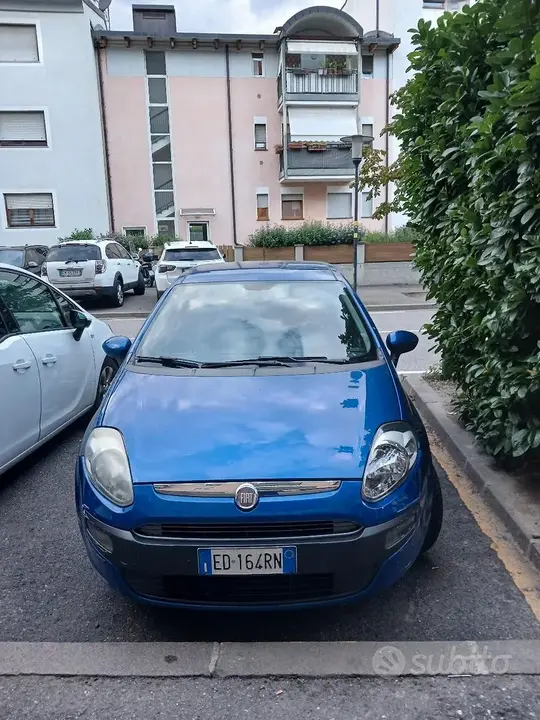 Fiat Punto Evo 2010 photo 2