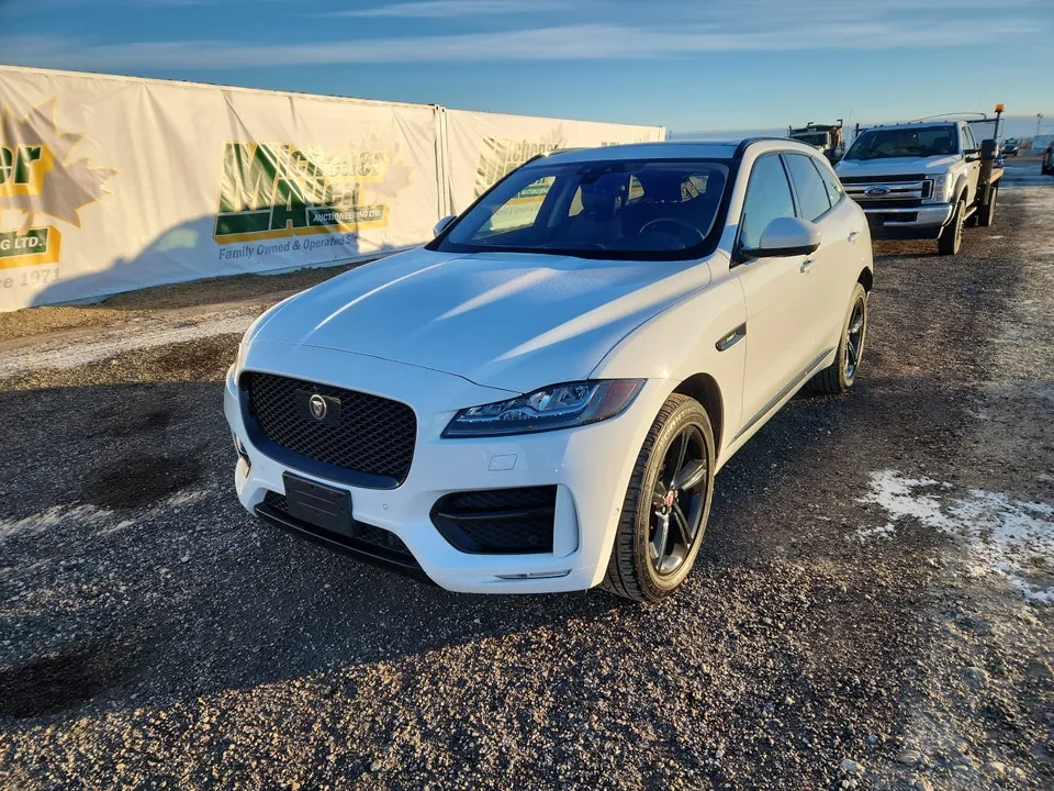 Jaguar F-Pace