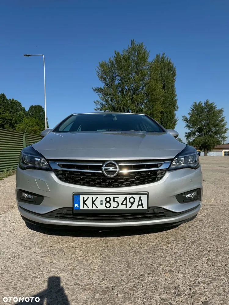 Opel Astra 2017 photo 2