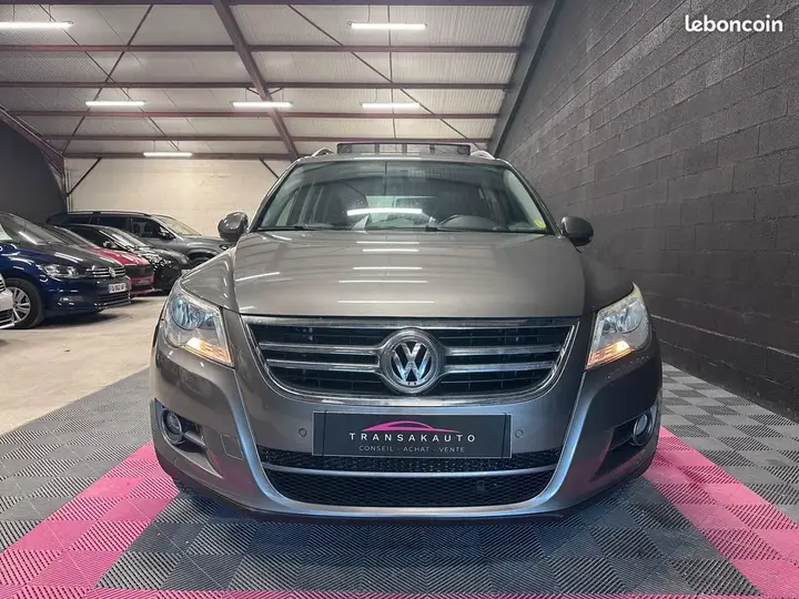 Volkswagen Tiguan 2011 photo 2