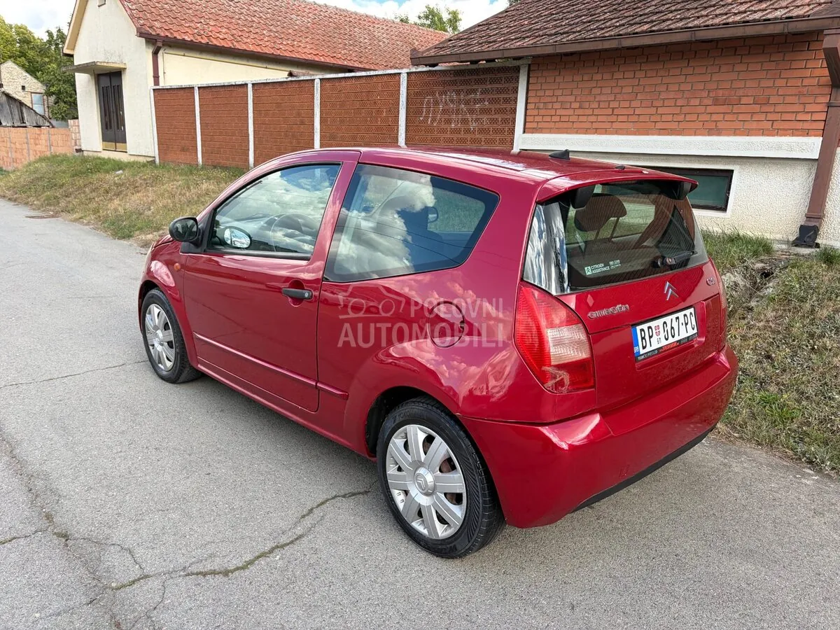 Citroen C2 2004 photo 2