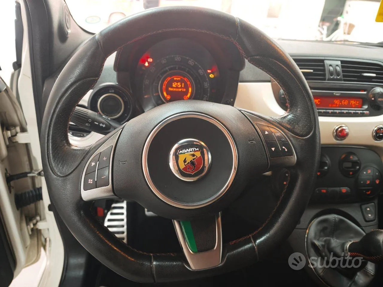 Abarth 500 2010 photo 4
