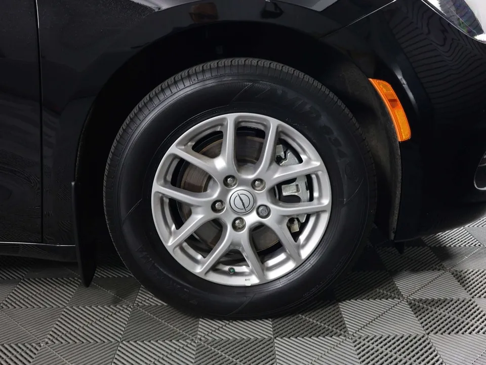 Chrysler Grand Caravan 2025 photo 4