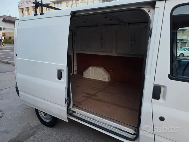 Ford Transit 2002 photo 3