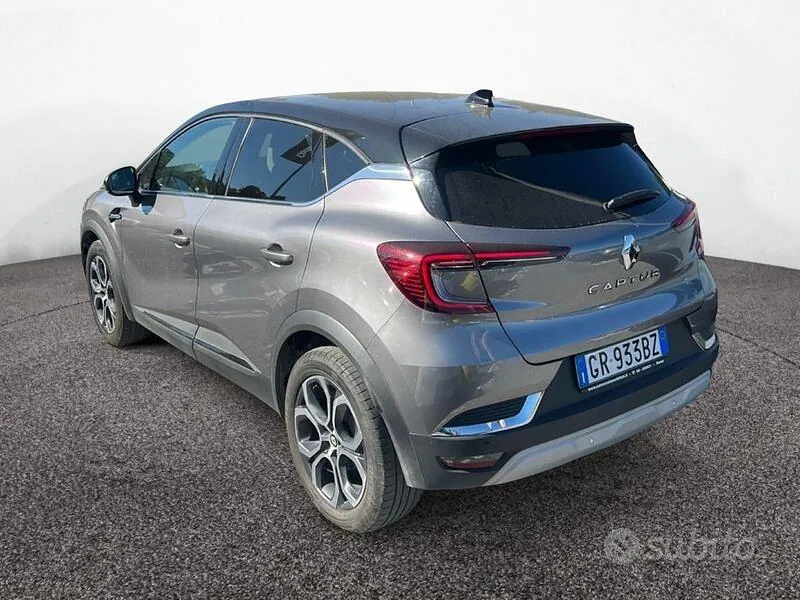 Renault Captur 2023 photo 4