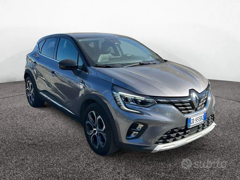 Renault Captur 2023 photo 2