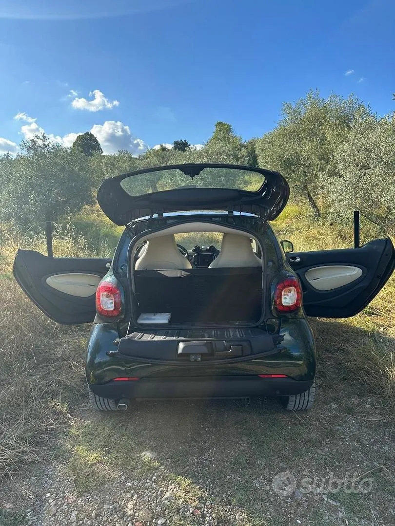 Smart Fortwo 2019 photo 3