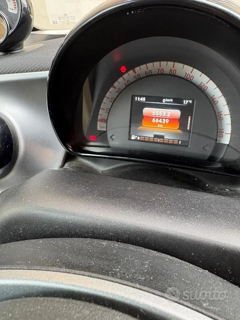 Smart Fortwo 2019 photo 4