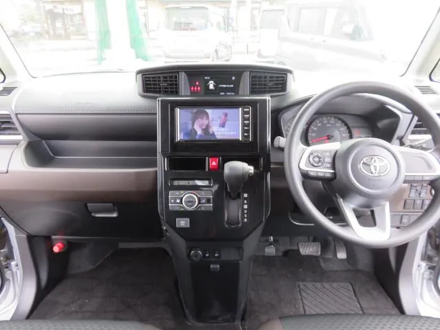 Toyota Roomy 2022 photo 2
