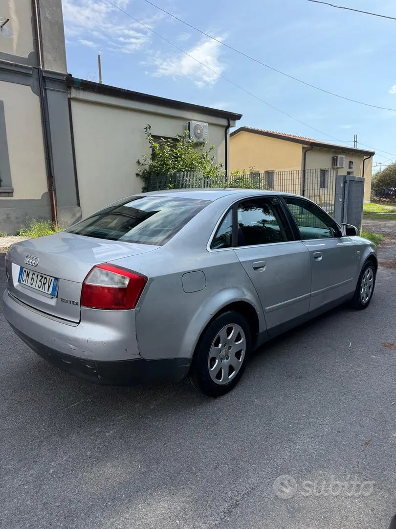 Audi A4 2004 photo 5