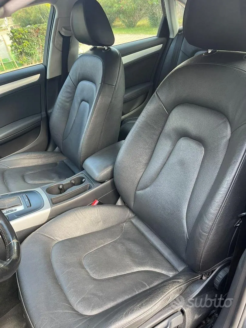 Audi A4 2011 photo 5