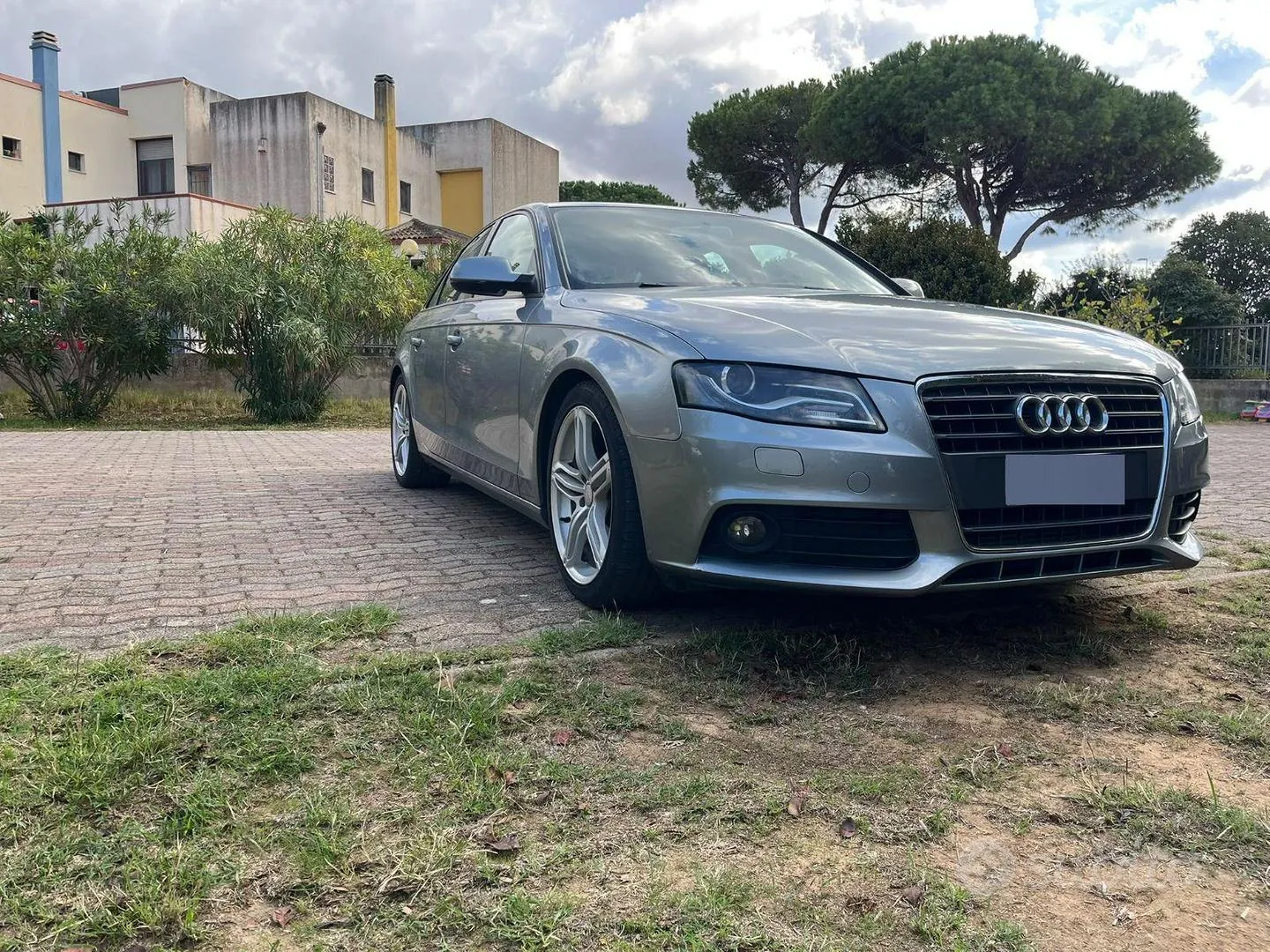 Audi A4 2011 photo 4