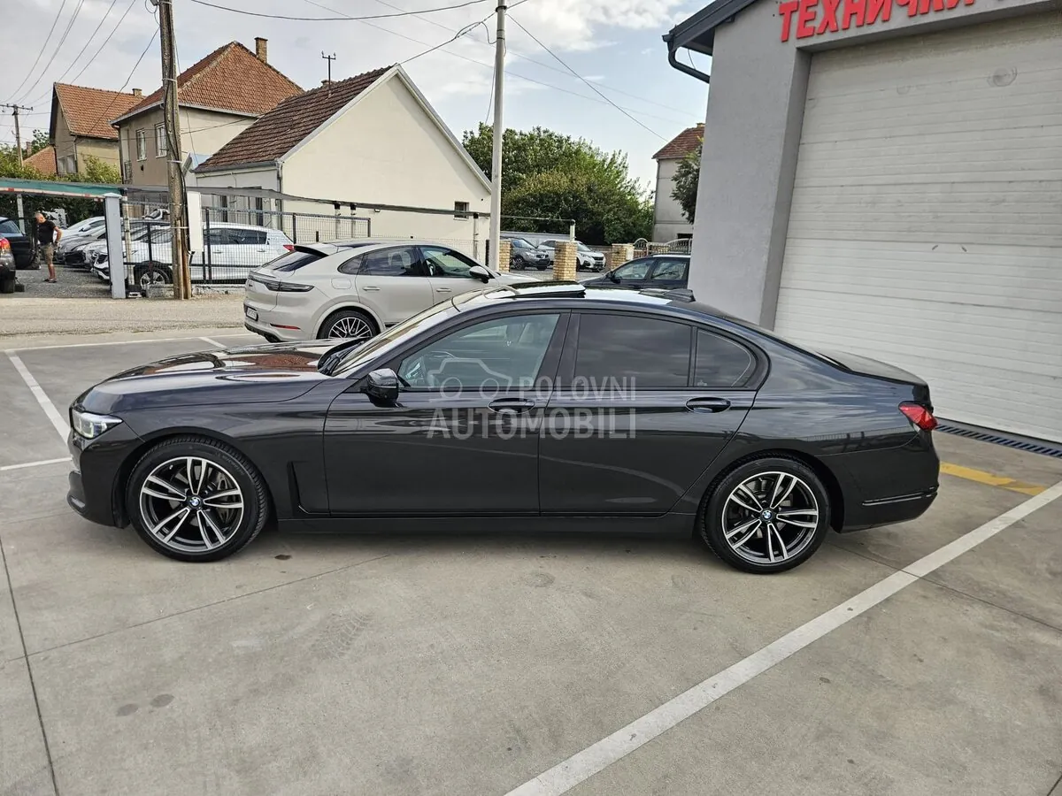 BMW 730 2020 photo 2