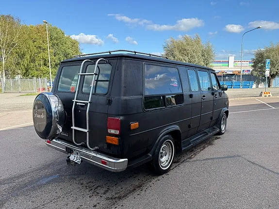 Chevrolet G20 1989 photo 3