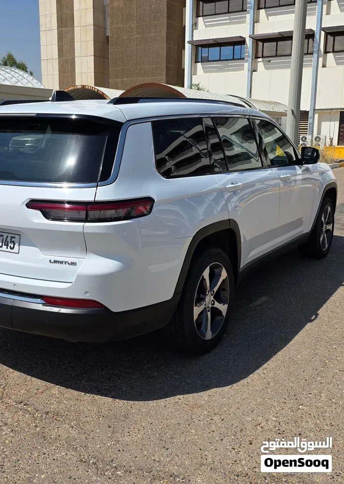 Jeep Grand Cherokee L 2023 photo 3