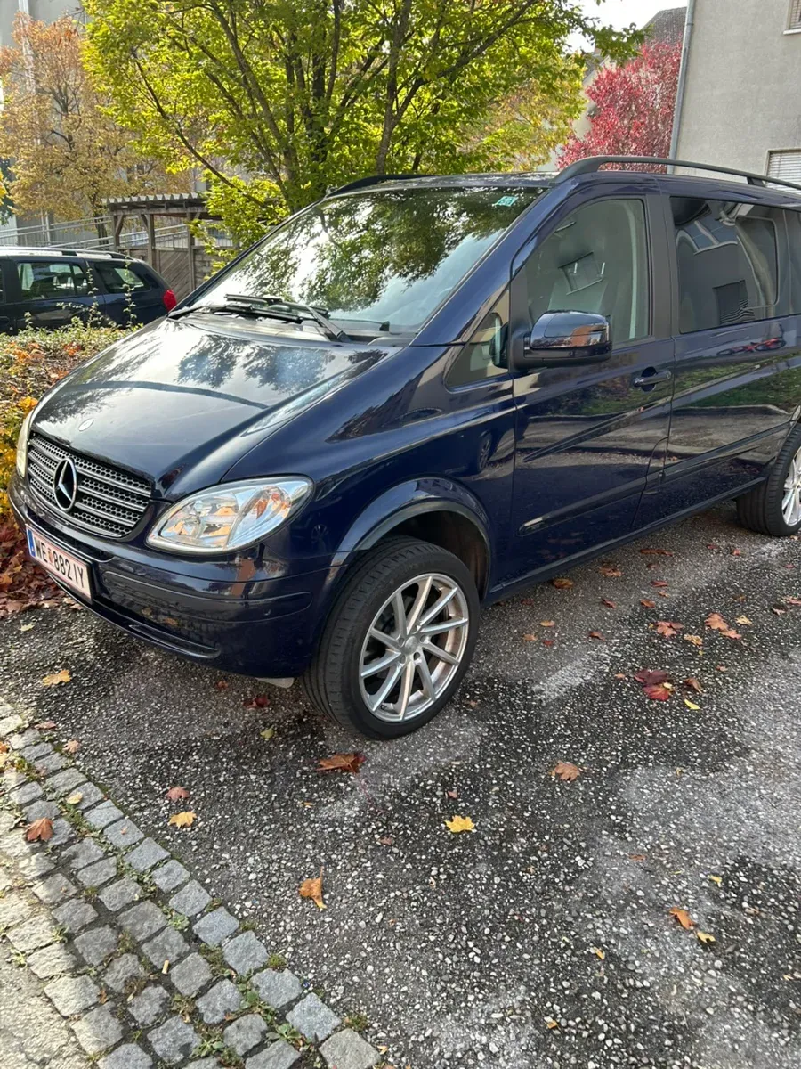 Mercedes-Benz Viano 2009 photo 3