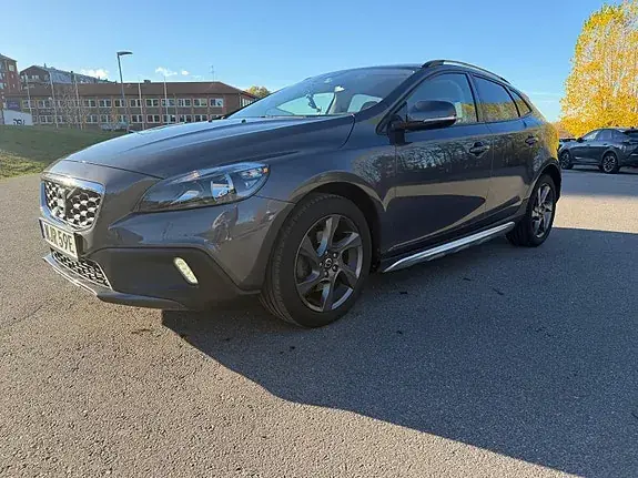 Volvo V40 Cross Country 2013 photo 3