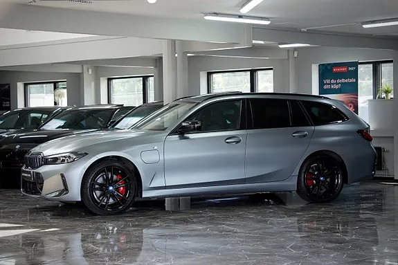 BMW 330E 2024 photo 4