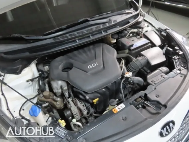 Kia K3 2013 photo 5